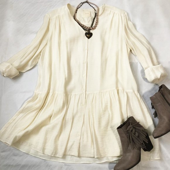 LOFT 82 Tops - LOFT 82 button front tunic